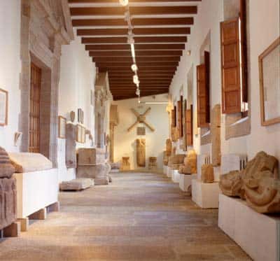 La mirada en color de Elena Otero llega al Museo das Mariñas
