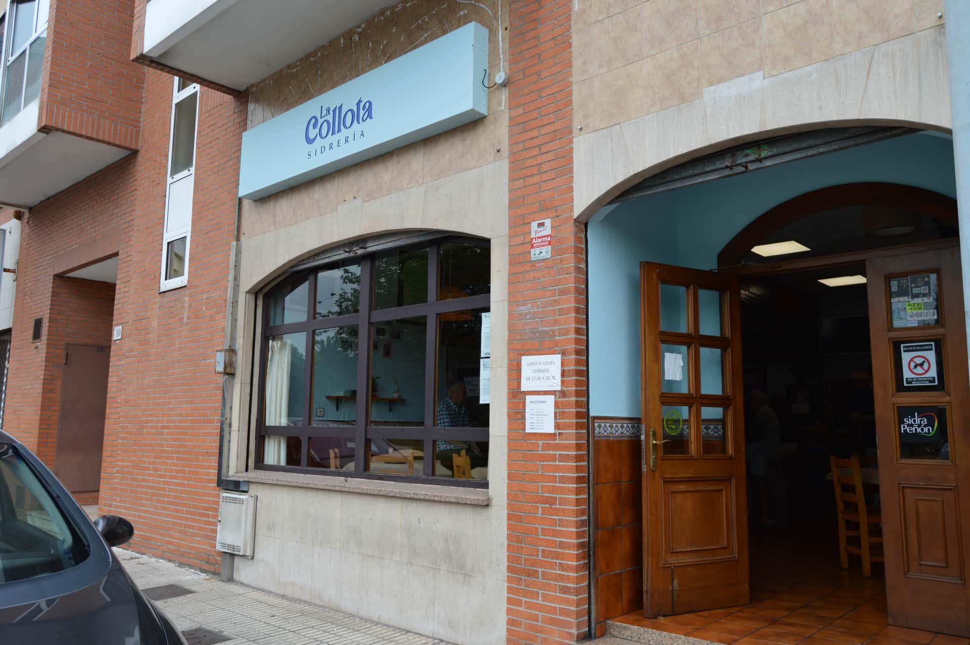 Comer en Sidrería La Collota en Gijón