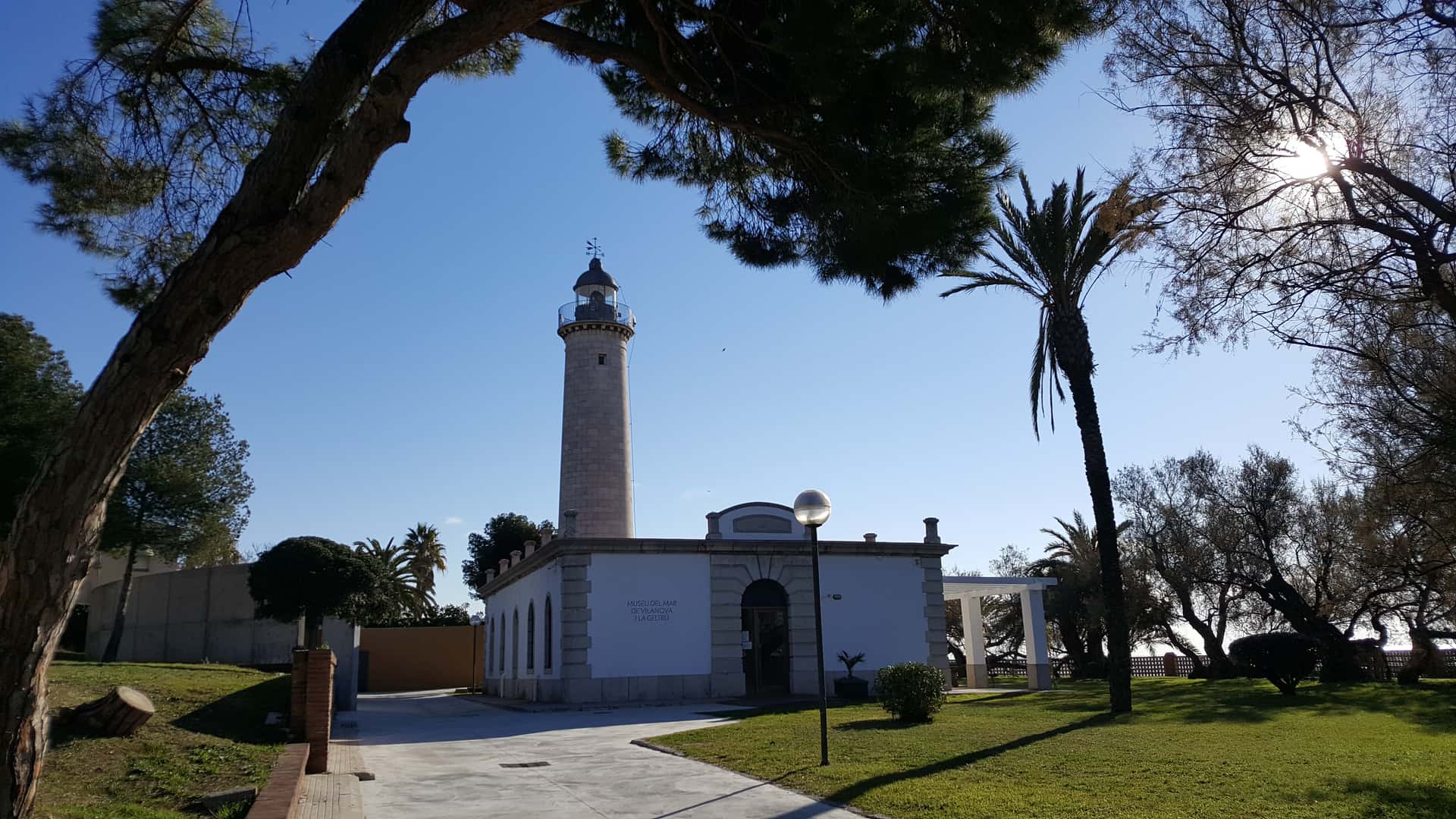 Llum de Mar: noches de verano en el Espai Far