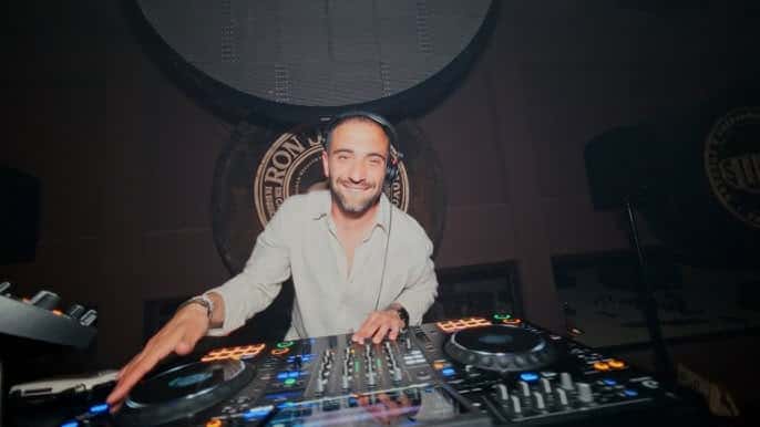 Sesión DJ Valerio en la Catedral