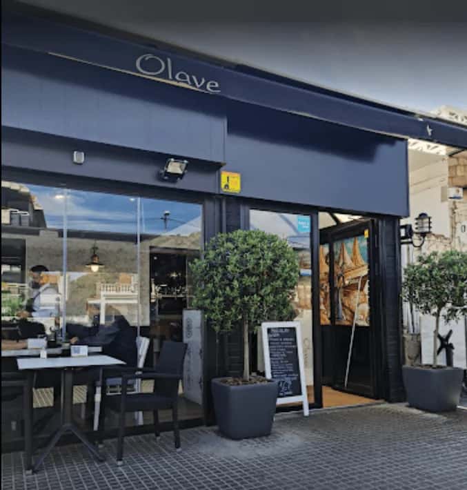 Comer en Olave y Olave Plaza en Castelldefels