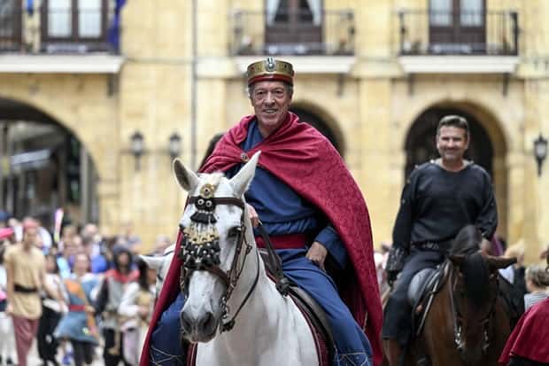 Taller de Vestimenta Medieval