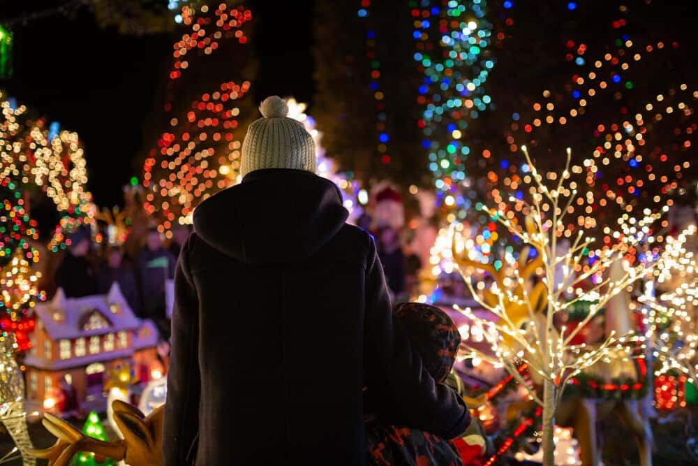 Ourense enciende la Navidad 2025: Luces, Sabina y más