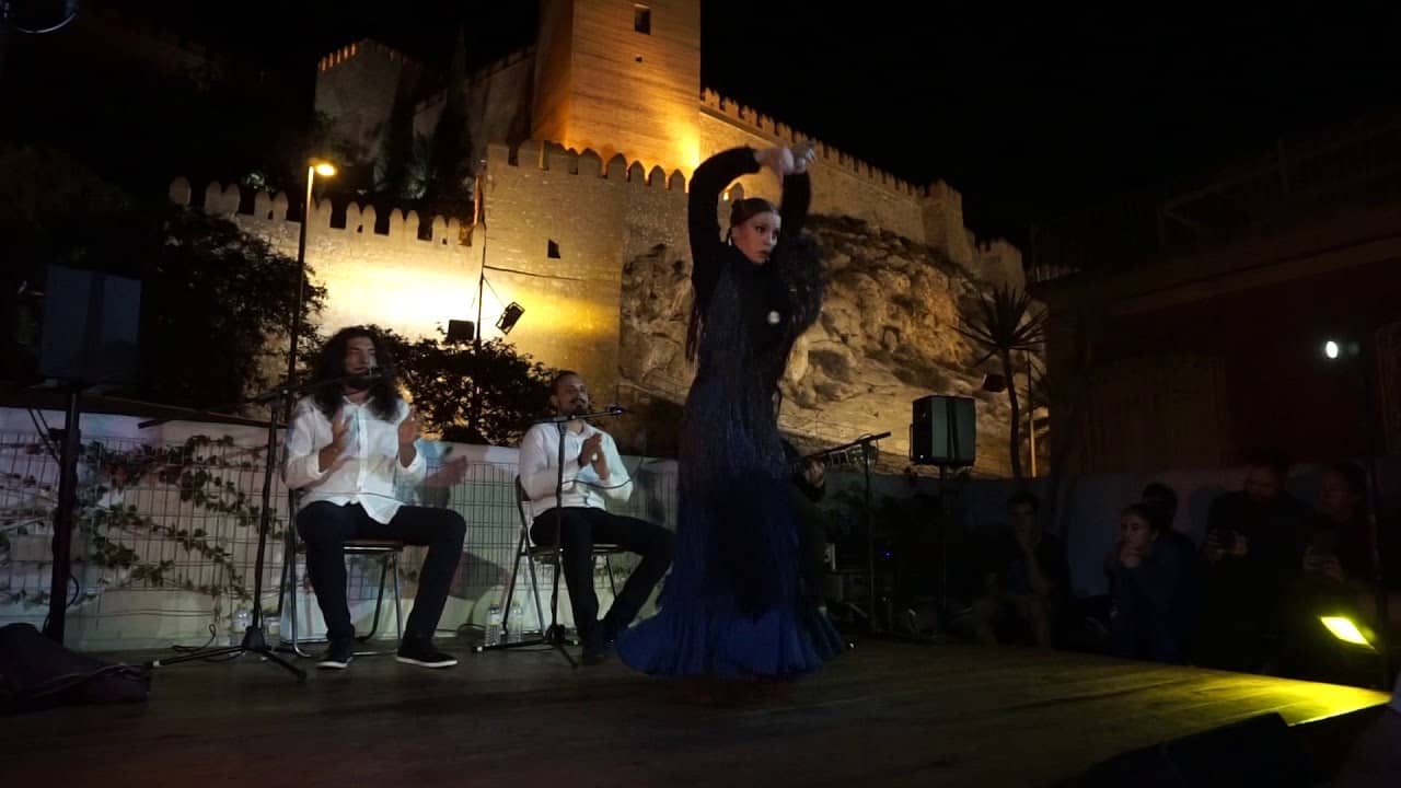 Flamenco - Alicia Segura y Tamara López