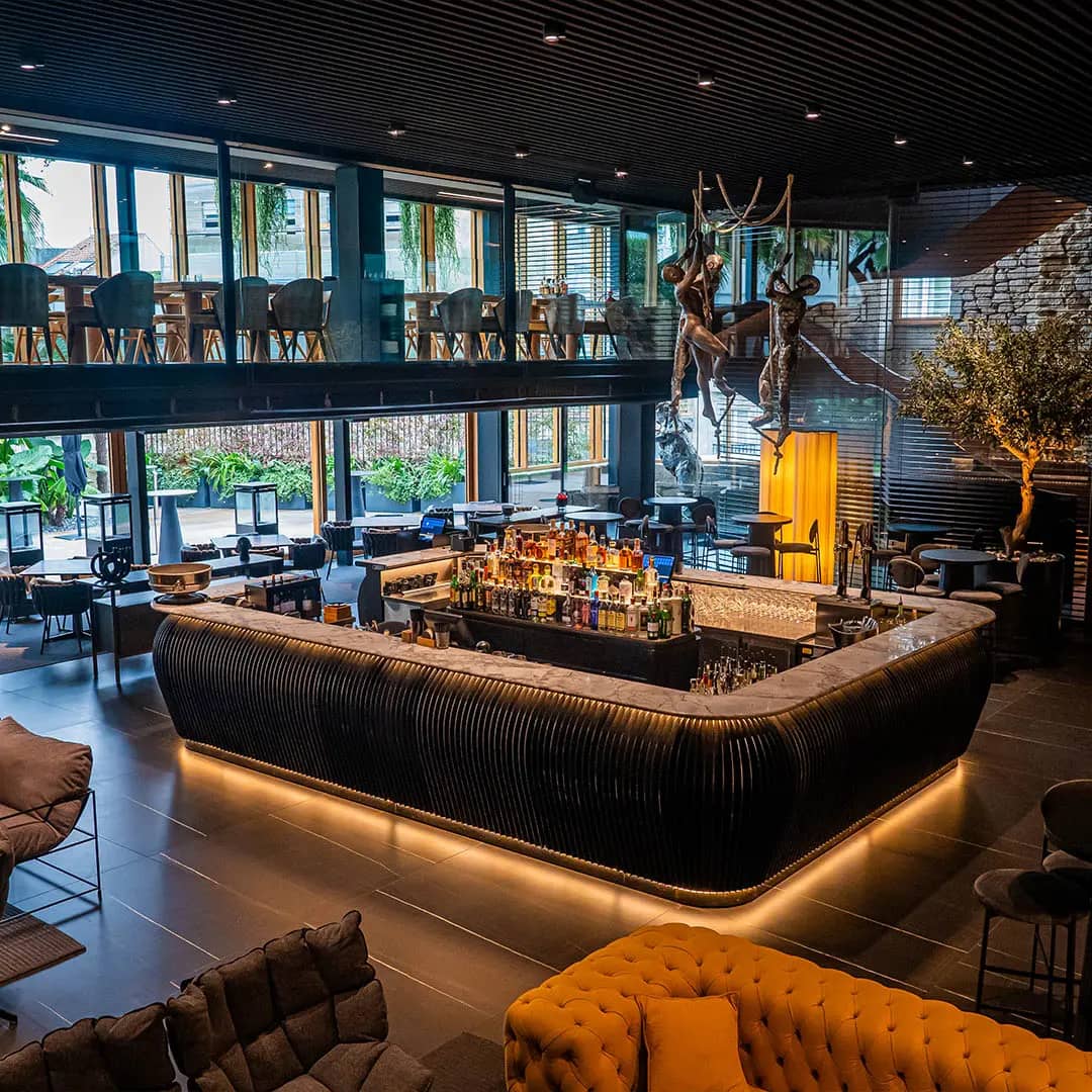 El Bar