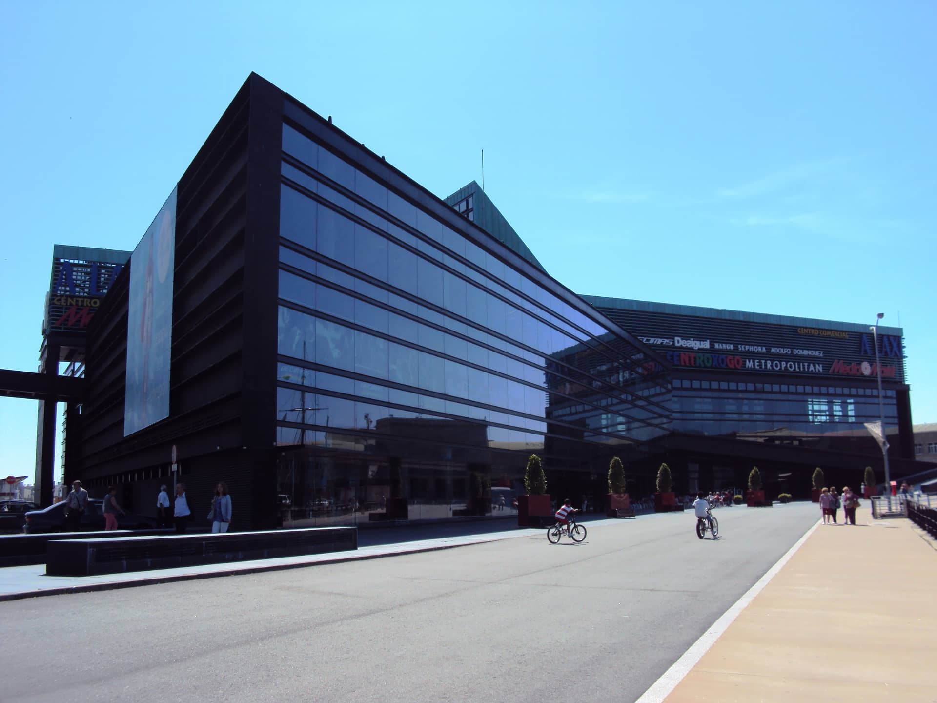 Centro Comercial A Laxe