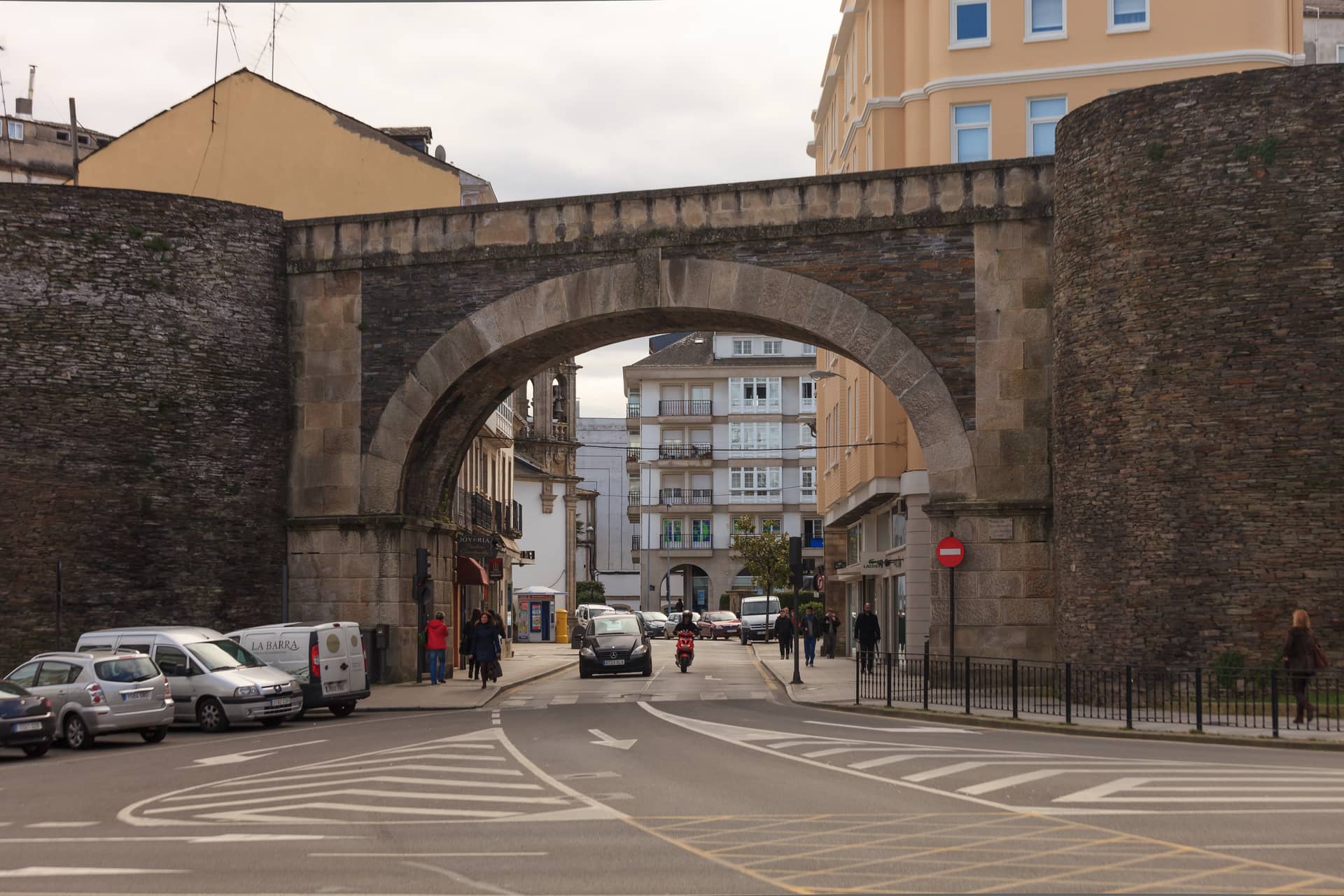 Porta San Fernando
