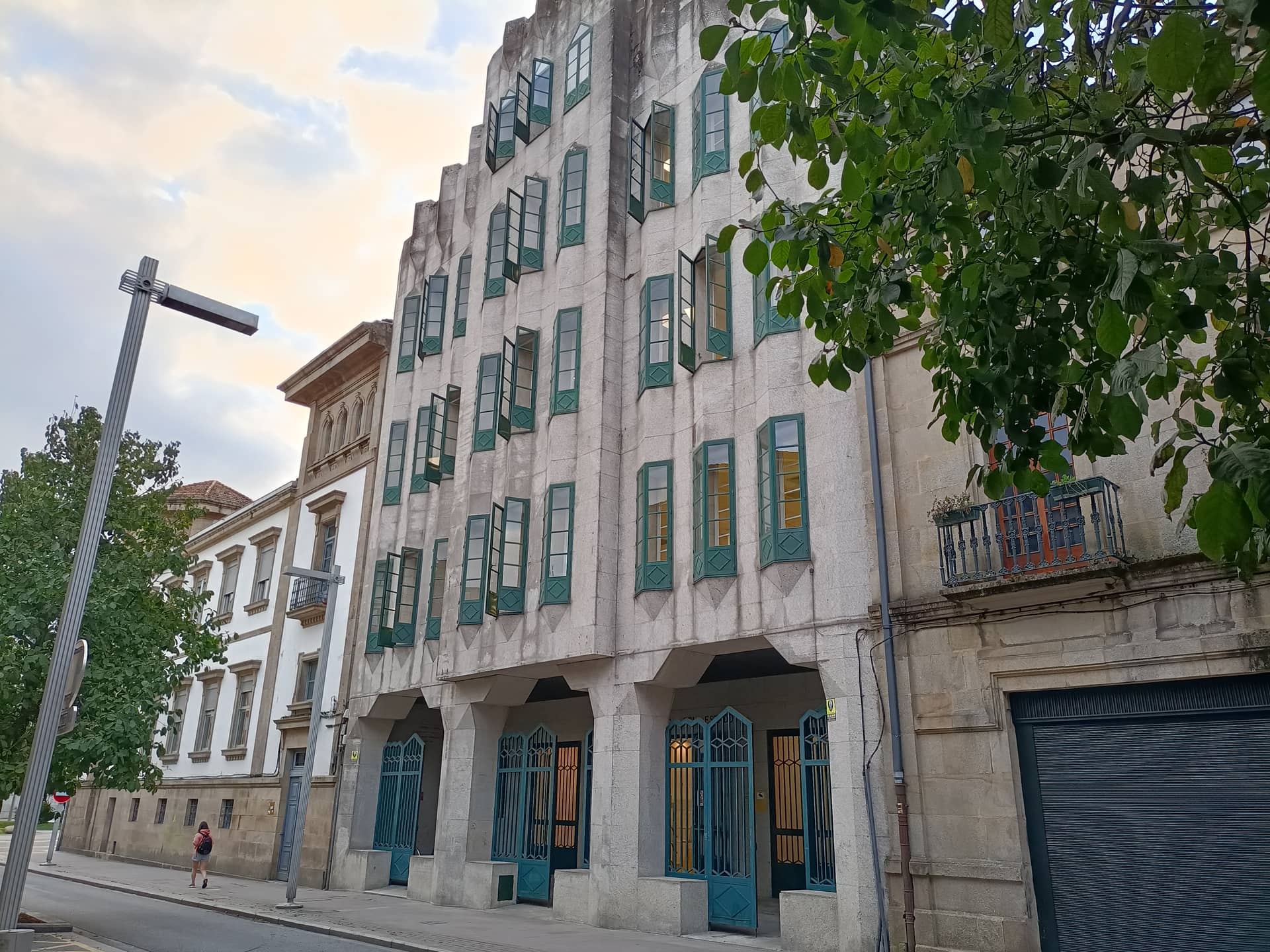 Biblioteca Pública Antonio Odriozola