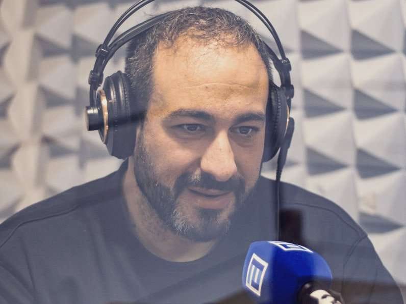 Programa de radio 'Sentir Asturies' de RTPA en la Feria del Libro de Gijón