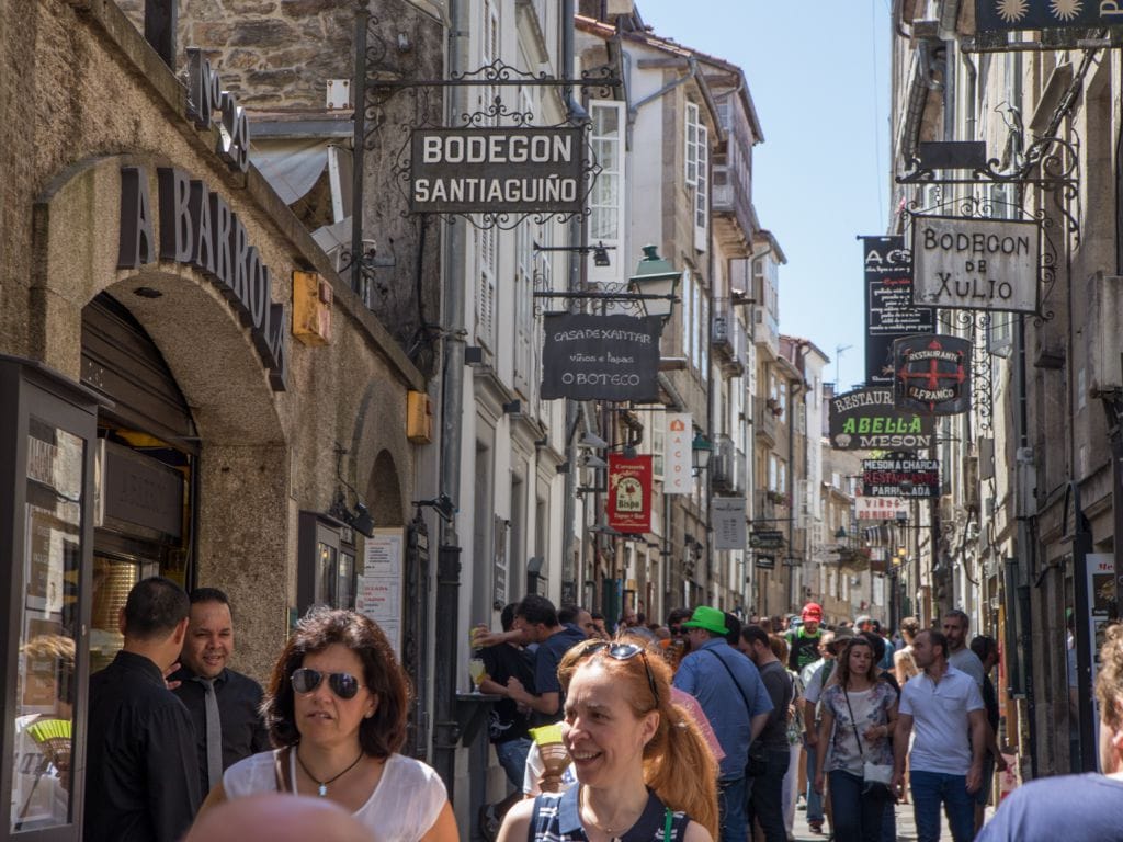 Tabernas y locales históricos para redescubrir Santiago