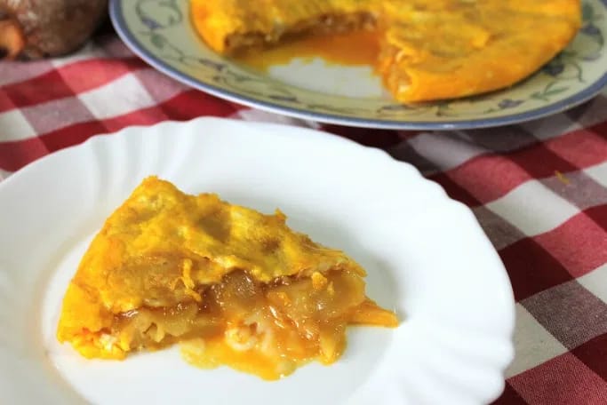 As Galeras Cervecería: Tortilla, Zamburiñas y Terraza en Betanzos