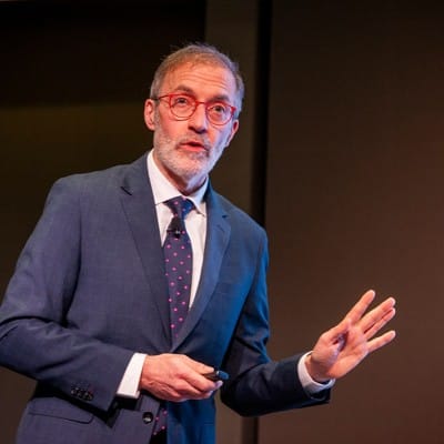 Intelixencia artificial: máquinas sen infancia