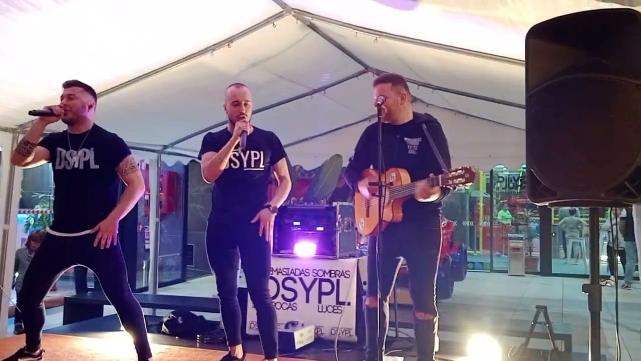 Concierto de Demasiadas Sombras Y Pocas Luces en Samil