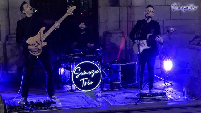Carroza Musical 'Trío Somoza'