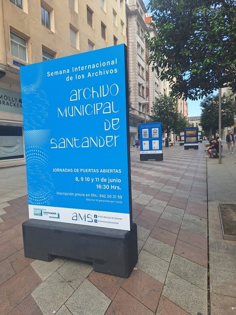 Exposición urbana sobre los fondos del Archivo Municipal de Santander