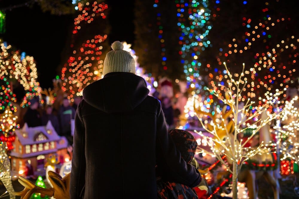 Ourense enciende la Navidad 2025: Luces, Sabina y más