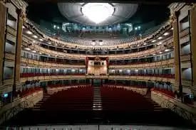 Esta tierra salvaje / Carmina Burana