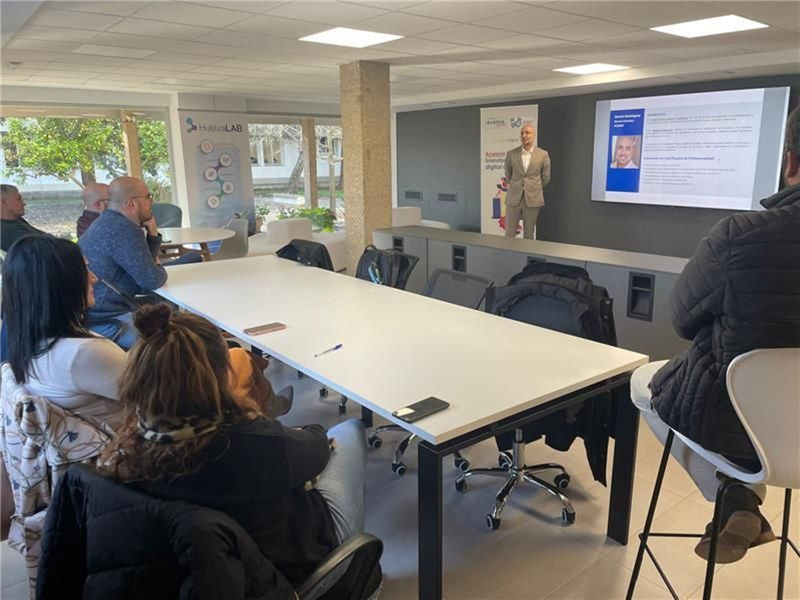 Evento networking "Digitaliza y Crece: Claves para el Éxito Empresarial"