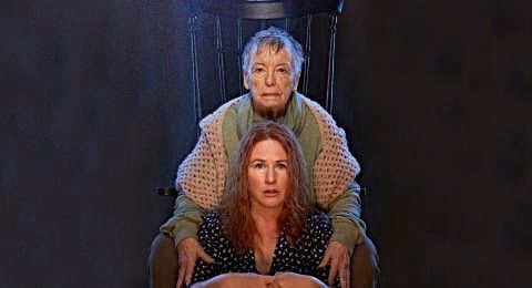 LA REINA DE BELLEZA DE LEENANE