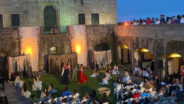 El Concello de A Coruña y Noite Bohemia vuelven a sacar el teatro a la calle este verano