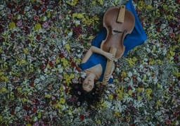 Pilar Almalé, viola de gamba y voz