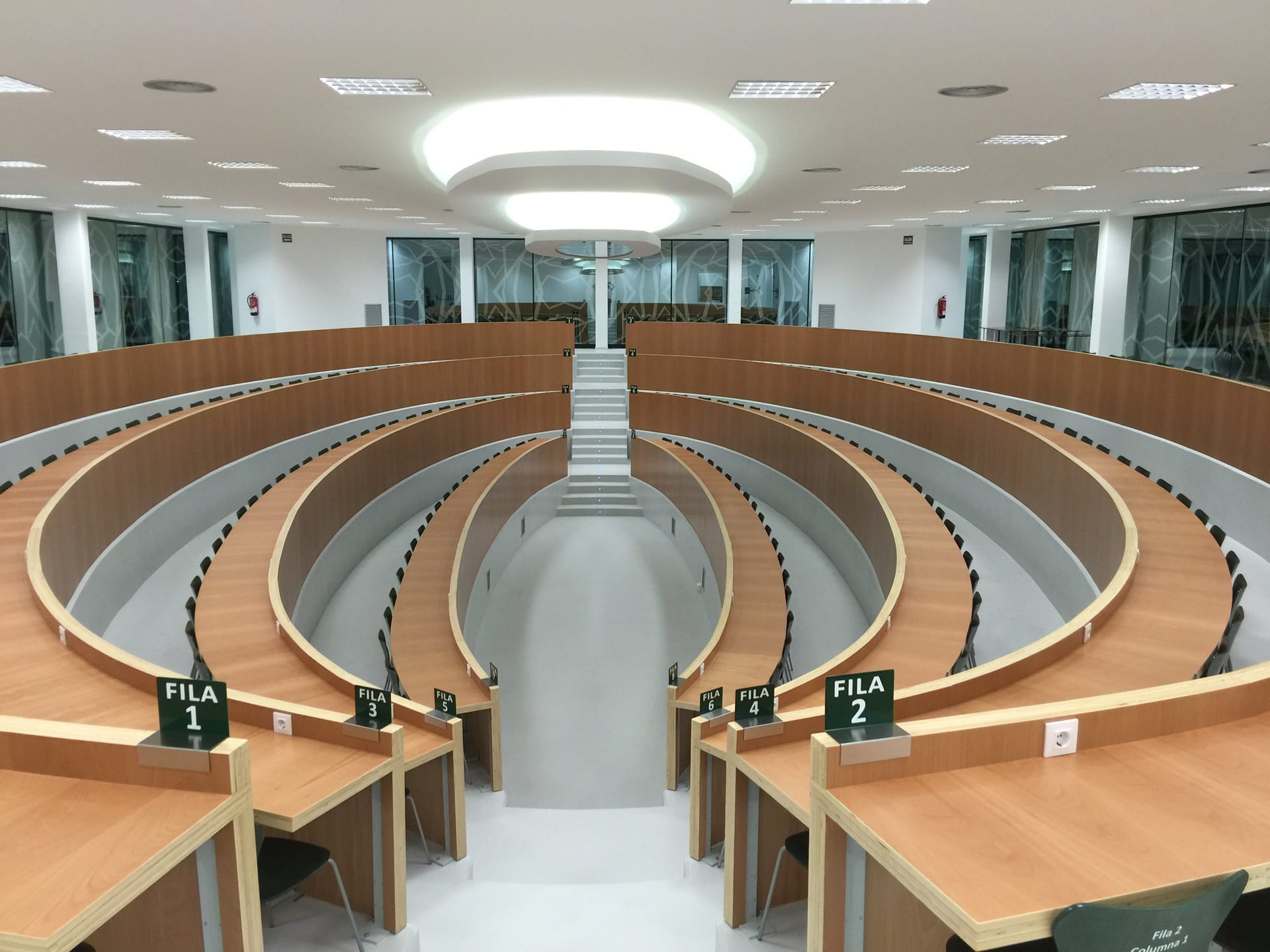 Oferta de cursos y actividades de Extensión Universitaria UNED Pontevedra