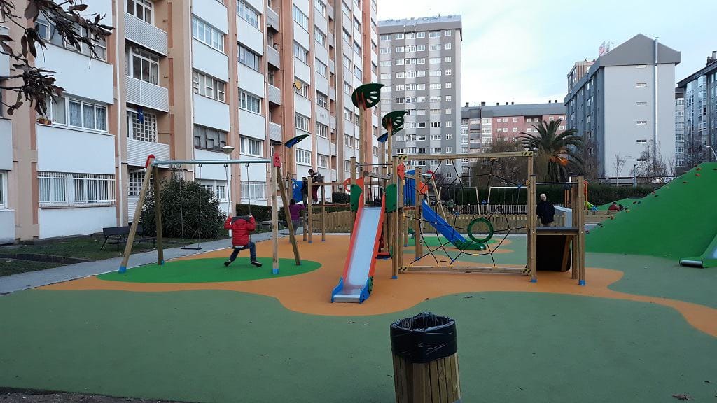Fiesta de la espuma en las fiestas de San Vicente de Elviña