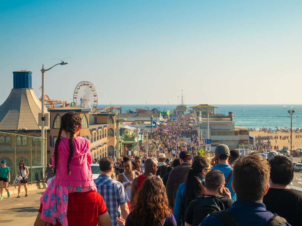 La IV Feria del Mar pasó por la Lonja de Motril