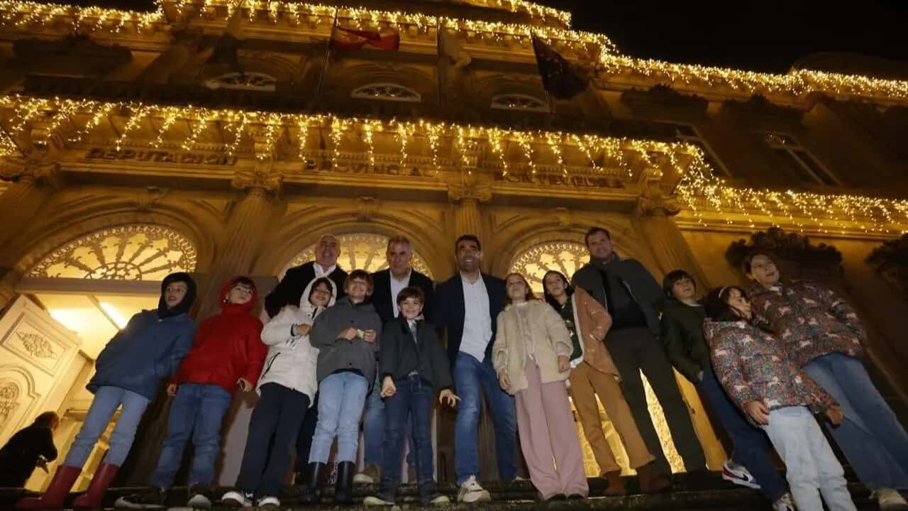 Encendido de las luces de Navidad de la Deputación