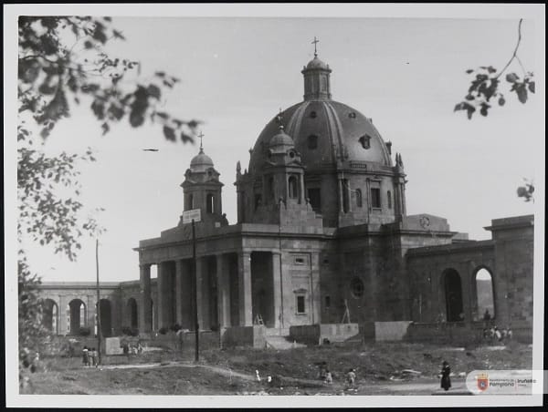 Monumentua