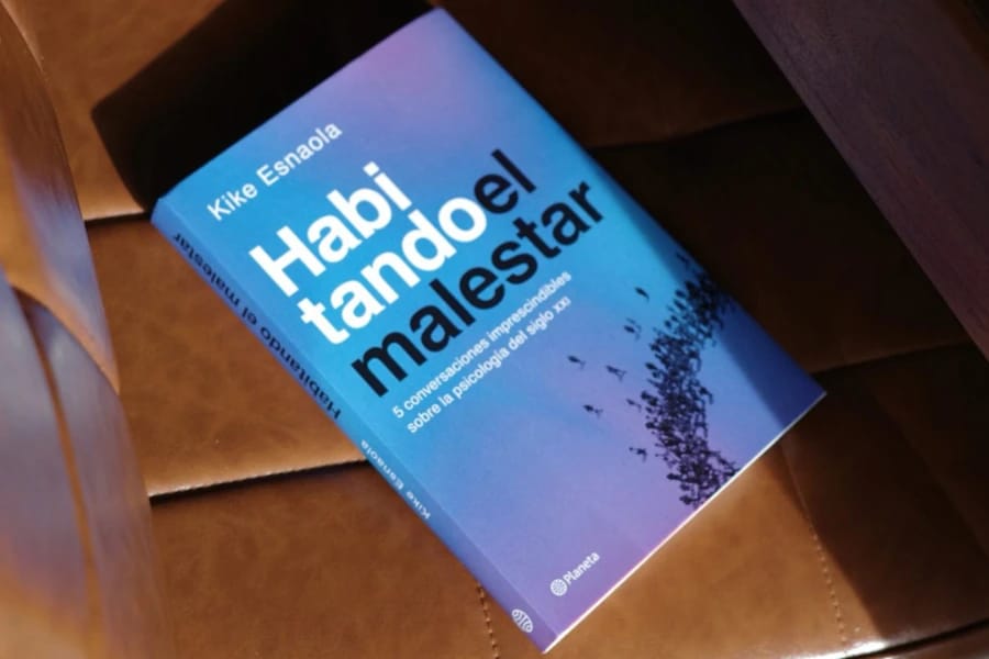 Presentaci贸n del libro 'Habitando el malestar' de Kike Esnaola