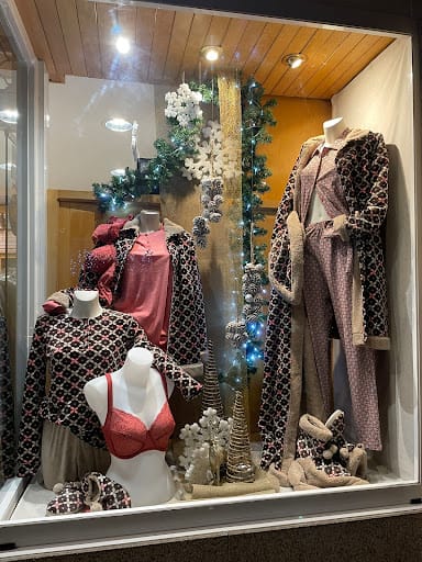 Lencería Alicia: corsetería y moda íntima en la Rúa Nova