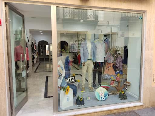 Tómbolo: moda masculina y antigüedades náuticas en Sanlúcar