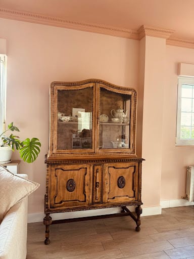 Restauración de muebles y papel pintado en Santander Decoart