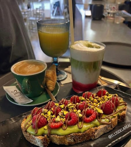 El 135 de la Real: café de especialidad y plantas en Ferrol