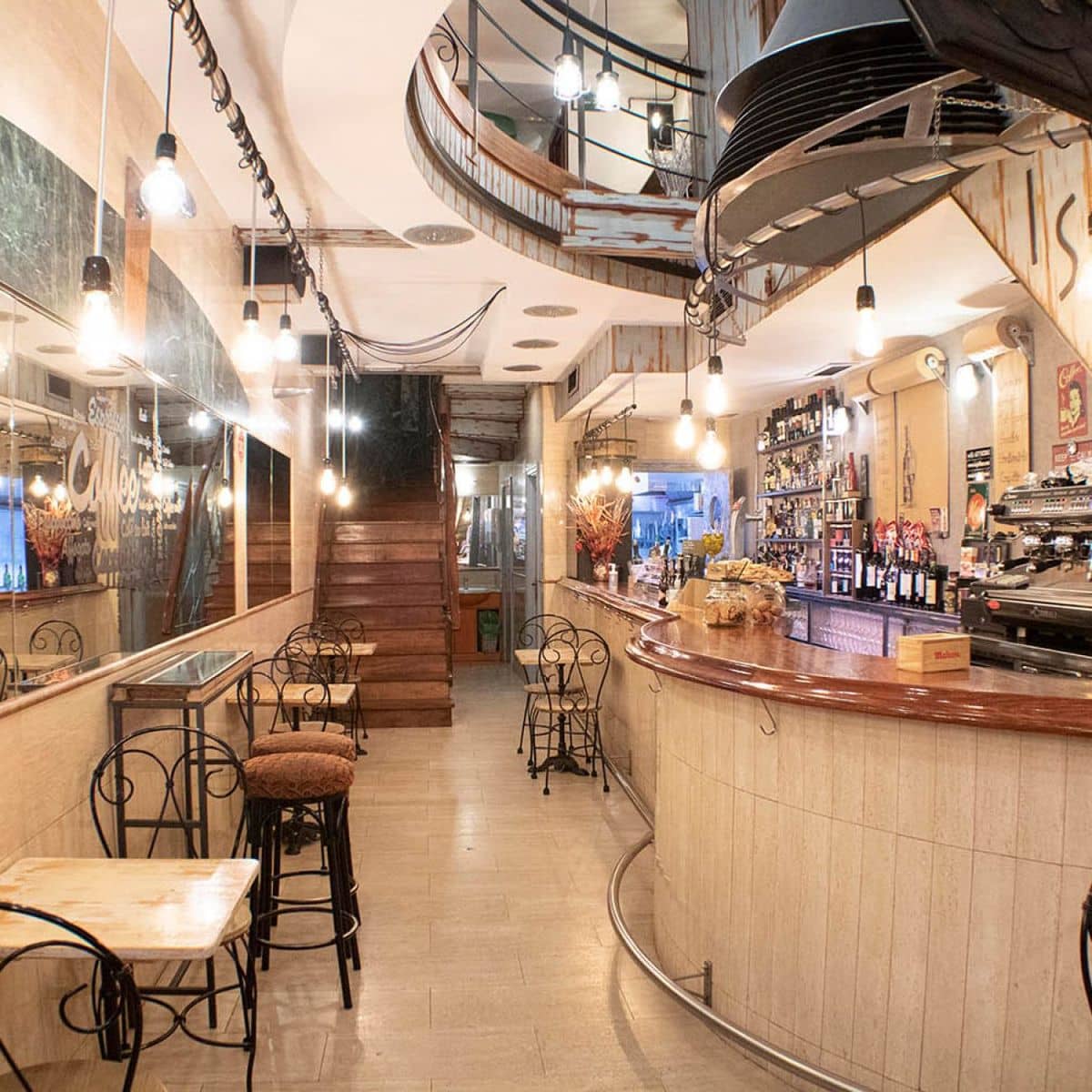 Bar Isipil: café artesano y tortillas en el Casco Viejo