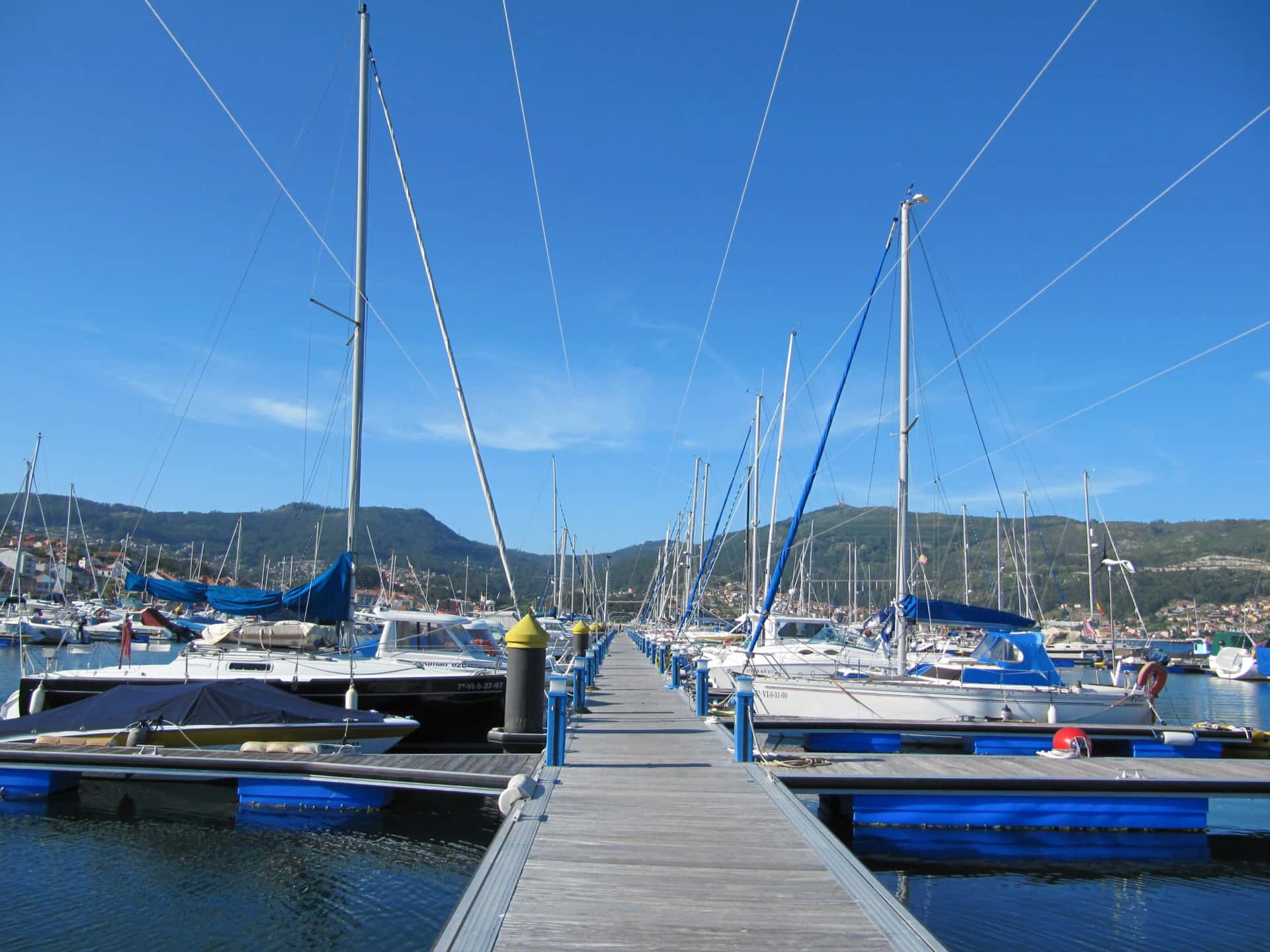 Dormir sobre el mar: casas flotantes en la ría de Vigo