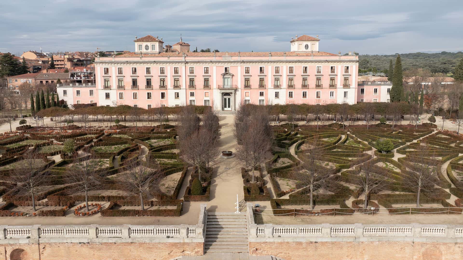 Los Jardines del Infante: terraza de verano en Boadilla