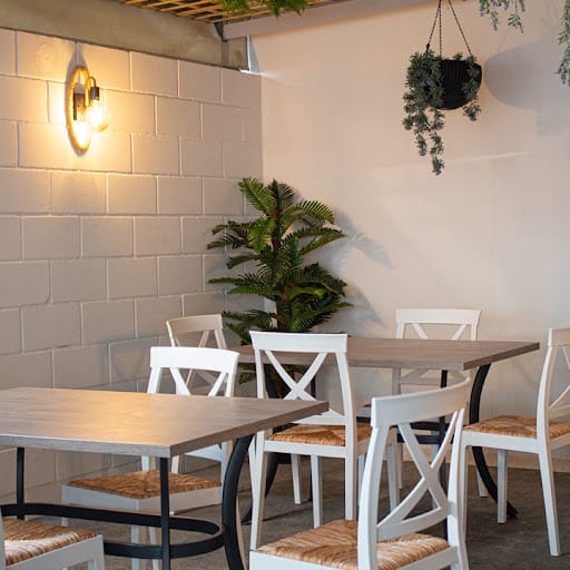 Restaurante La Mulata en Utrera: carnes a la leña y especialidades