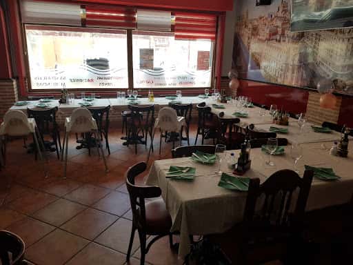 Restaurante La Puerta De Alessia en Parla: carta y servicios