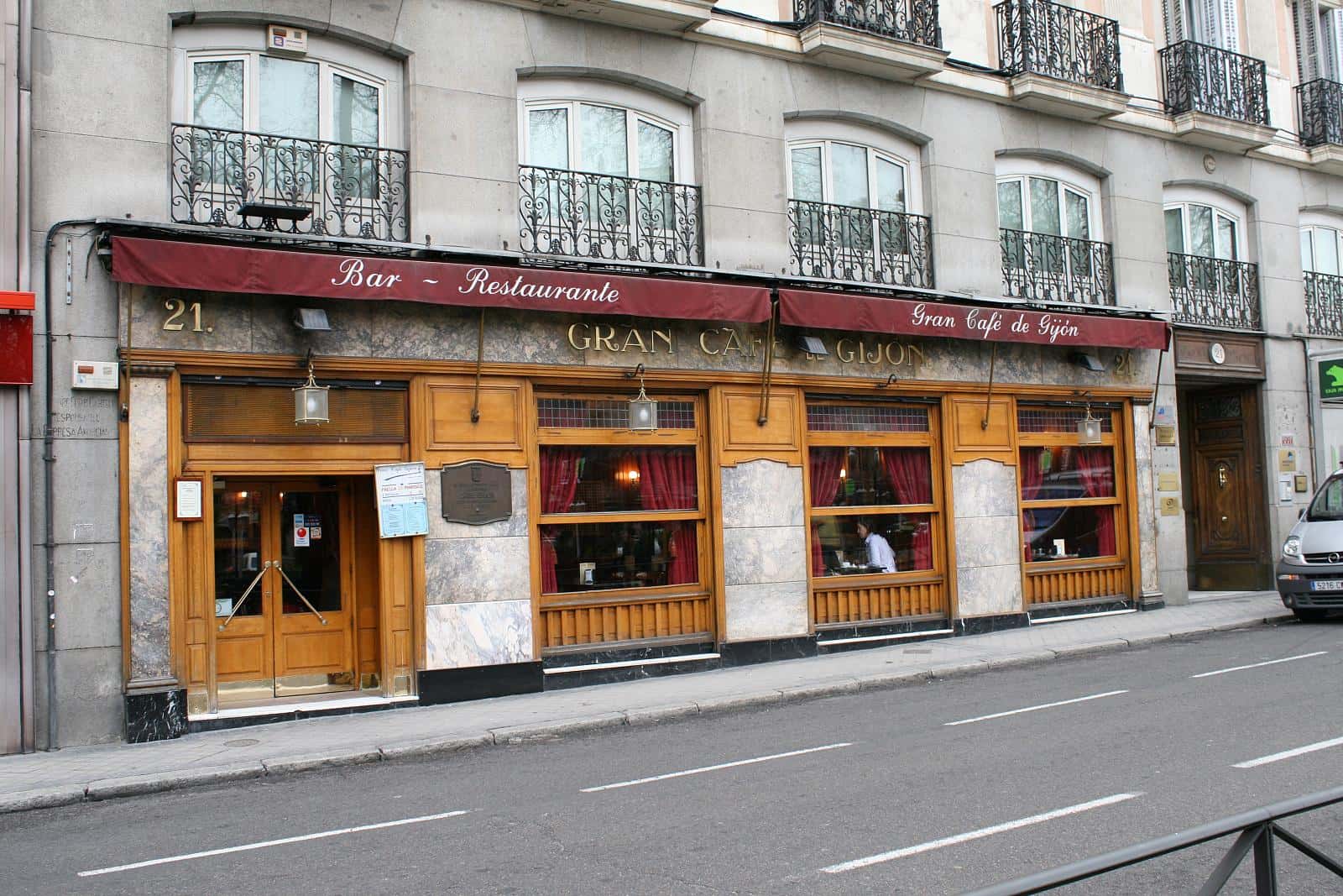 Restaurantes históricos de Gijón: el legado de Las Delicias