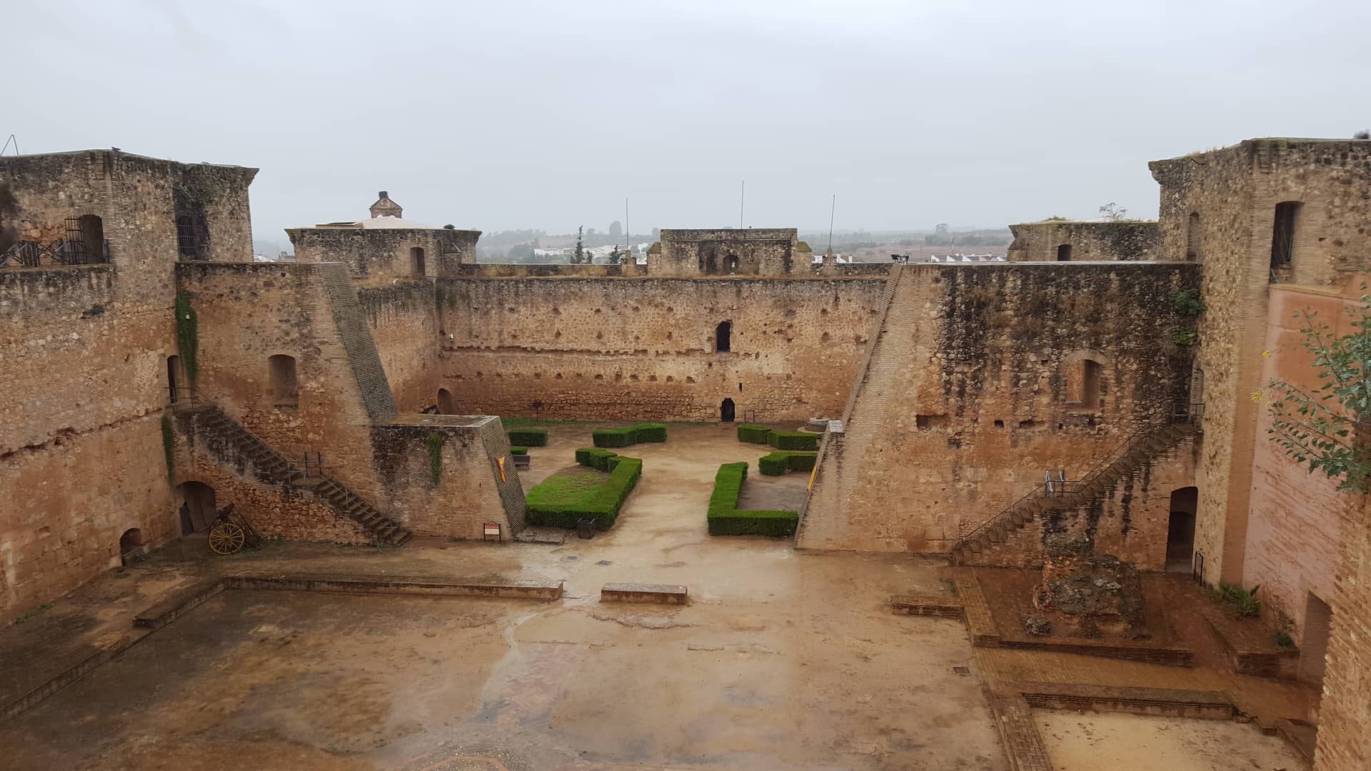 El Castillo de Niebla se rinde al flamenco en su festival