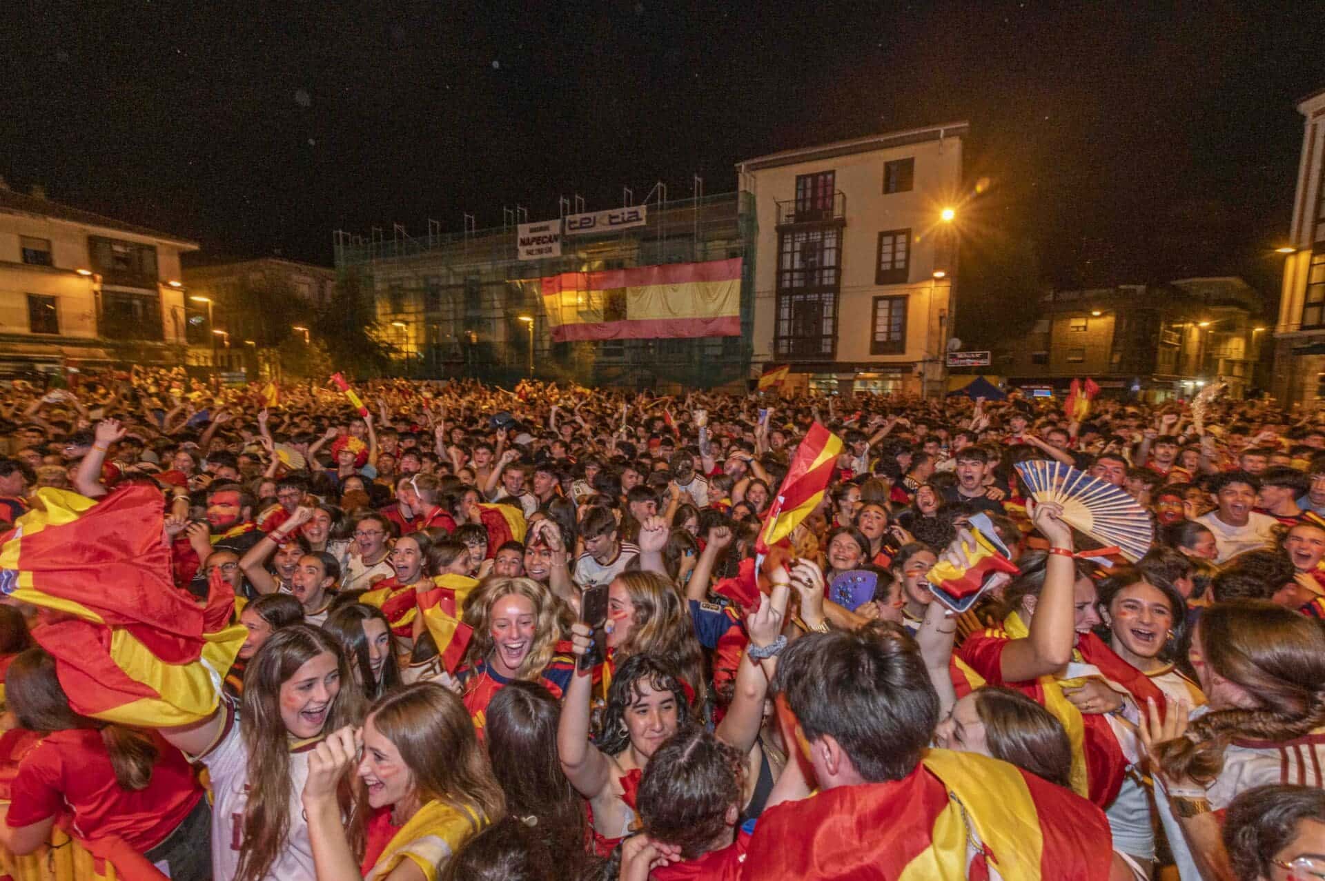 La final del Mundial se vio en pantallas por toda Cantabria