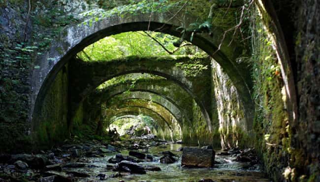 Excursiones de primavera: ruinas en Eugi y túnel de San Adrián