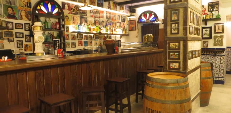 Ruta de gildas y chacinas por el centro de Málaga