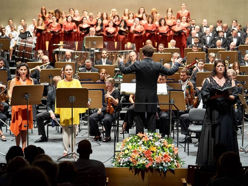 Juventudes Musicales & AFOES - Real Orquesta Sinf贸nica de Sevilla