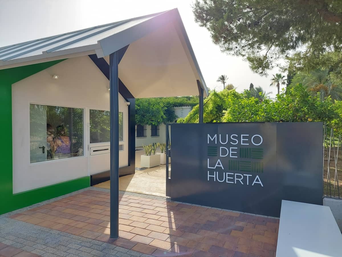 El Museo de la Huerta reabre con sala inmersiva y carruajes