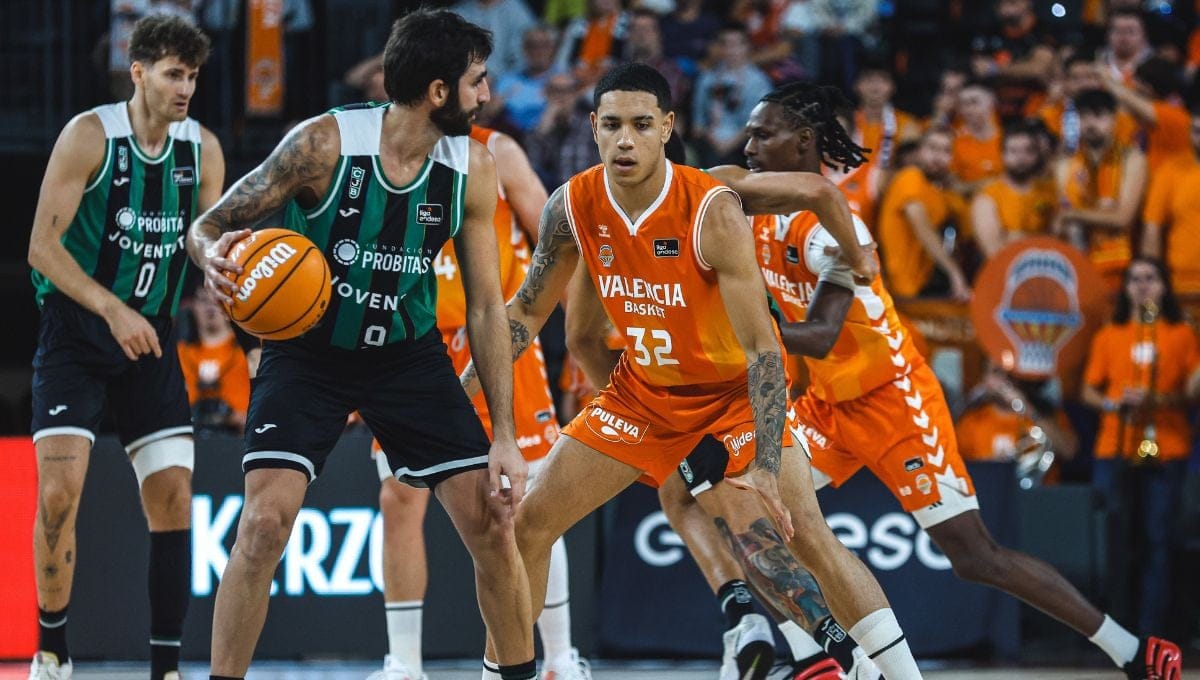 Baskonia vs. B脿squet Girona - Liga ACB