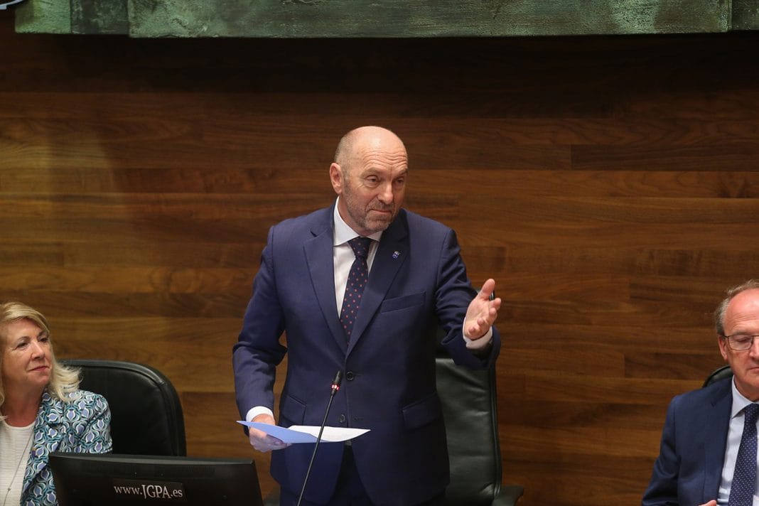 Discurso de recepci贸n como miembro de honor de Juan Cofi帽o