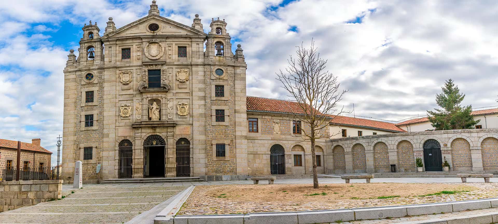 El claustro de La Santa abre sus puertas en Ávila